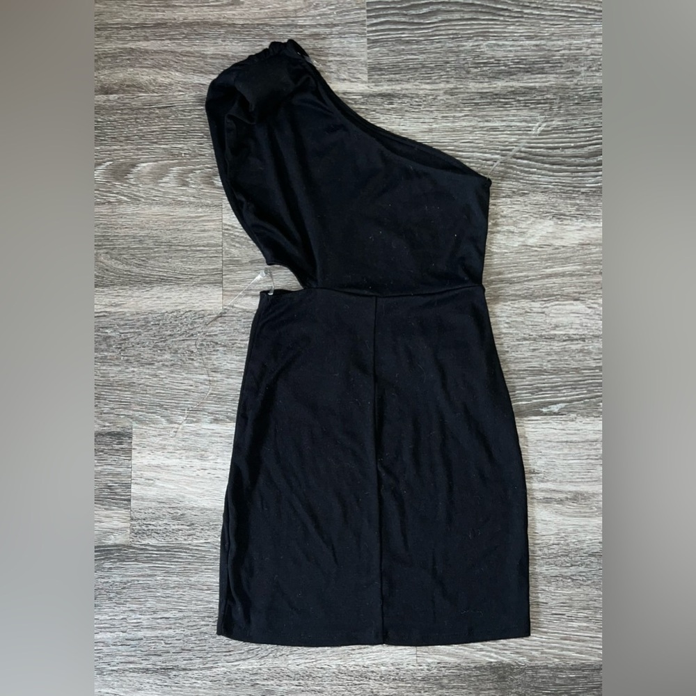 Lush Elegant Black One-Shoulder Dress with Cut Out Size Small